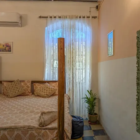 Villa Cavelossim Room photo