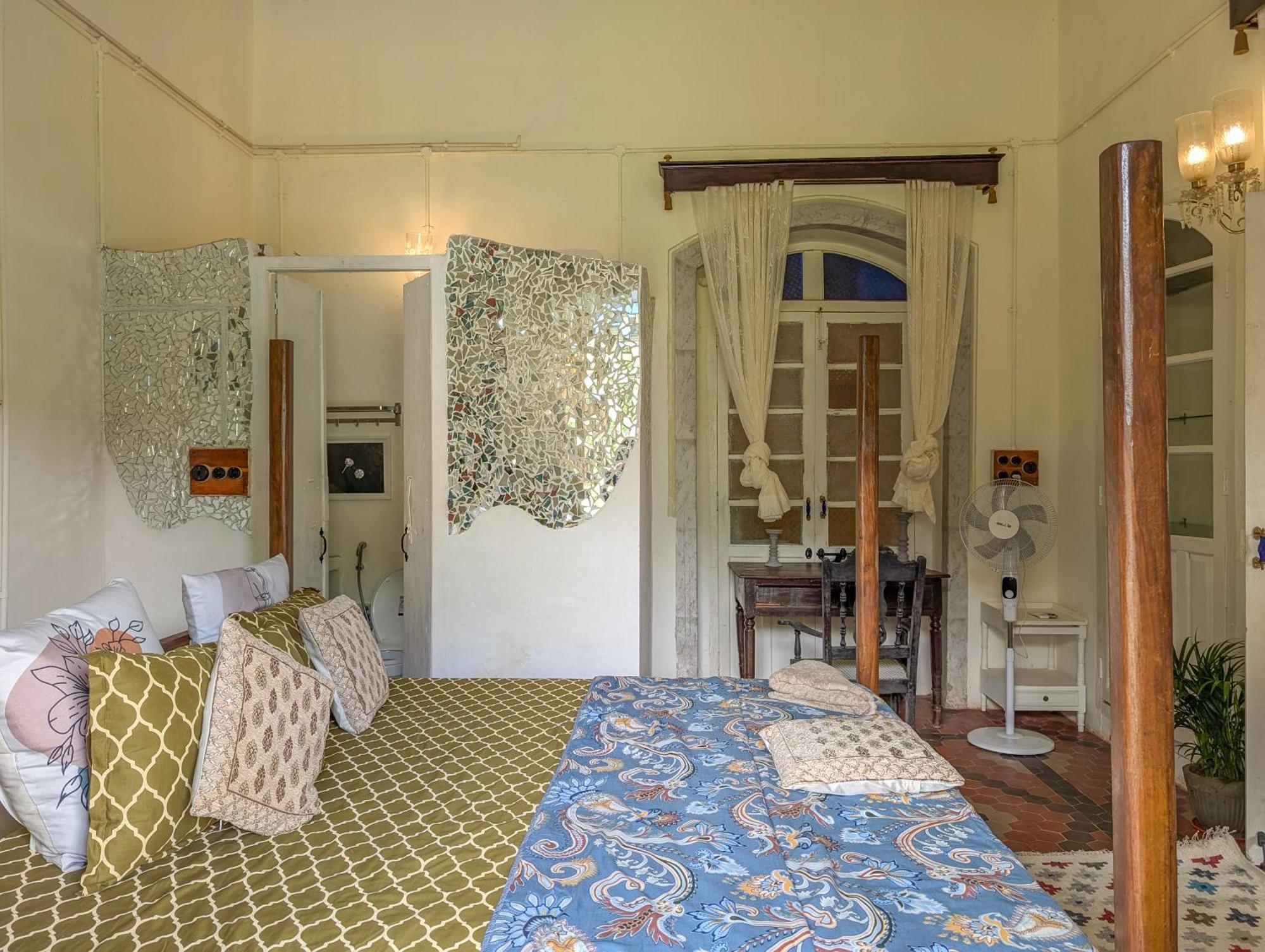 Villa Cavelossim विला *